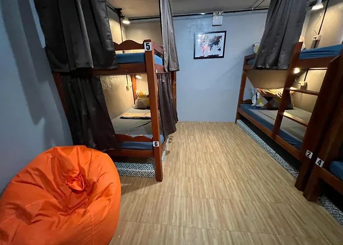West Coast House Hotel Cebu