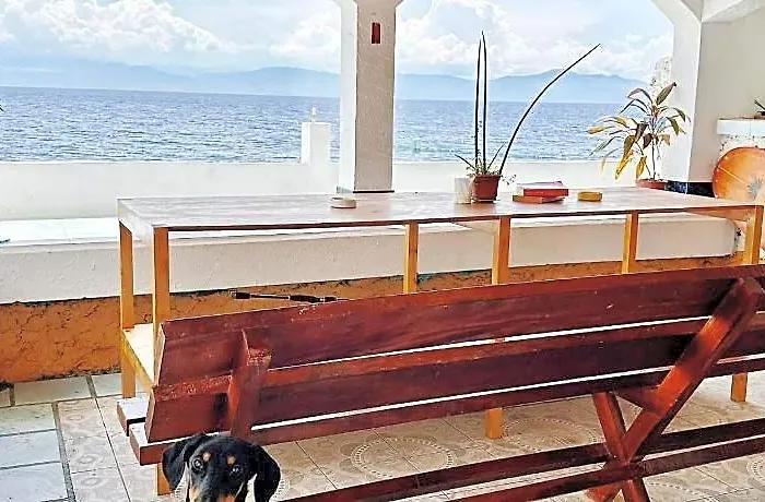 West Coast House 5*